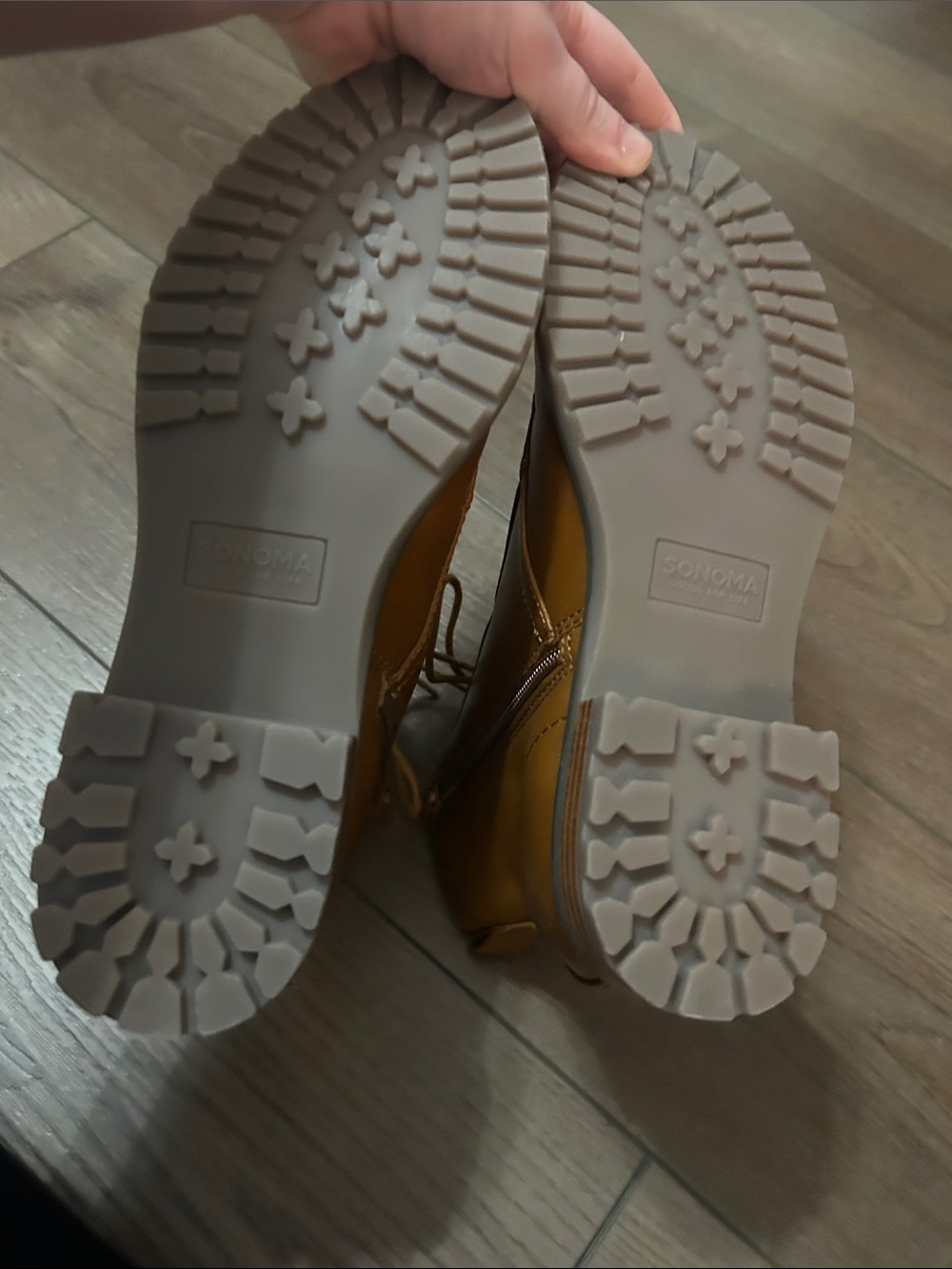 Women’s Tan Leather Lace-Up Ankle Boots - Picture 3 of 4